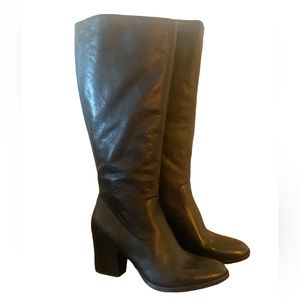 Born Elbe Style Black Leather Women’s Boots